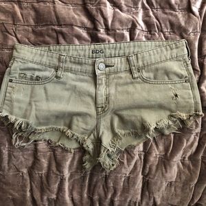 BDG light olive denim cut-off shorts size 28